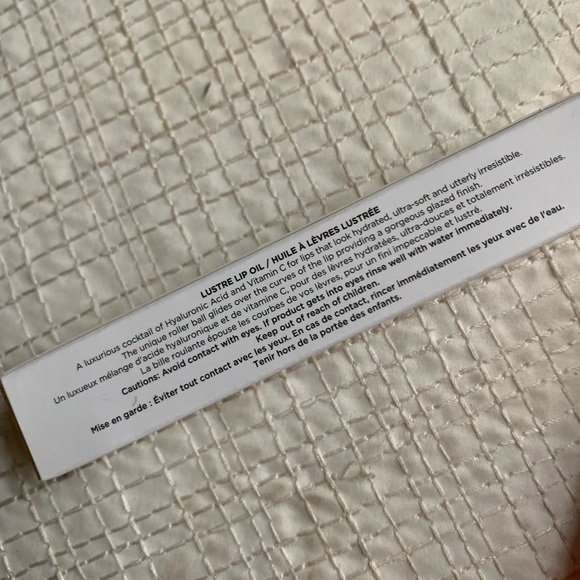 Iconic London Lustre Lip Oil Lipgloss in One to Watch BNIB - Picture 7 of 13